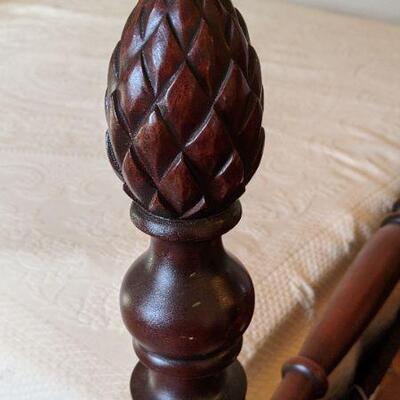 Vintage Mahogany Pineapple finial double bed (#38)
