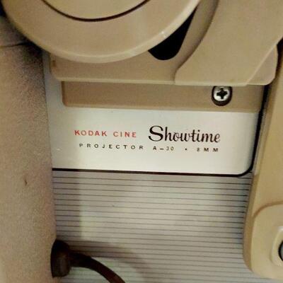 KODACK SHOWTIME 8MM A30 PROJECTOR 