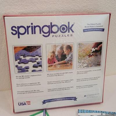 Lot 28: NEW Springbok COCA COLA 1000 pc. PUZZLE + Christmas Activity Books