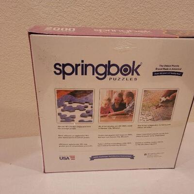 Lot 46: NEW Springbok 2000 pc CANDY DISH Puzzle