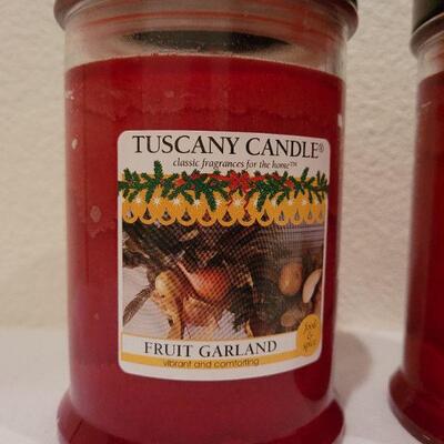 Lot 74: (3) New TUSCANY CANDLE CO. "Fruit Garland" Christmas Scented Candles