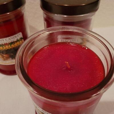 Lot 74: (3) New TUSCANY CANDLE CO. "Fruit Garland" Christmas Scented Candles