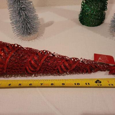 Lot 78: (5) Assorted Christmas Tree Home Deco