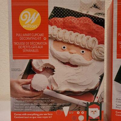Lot 81: Baking Christmas Spirit Family Fun Sets