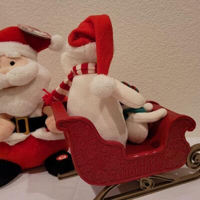Lot 88: Pair of Christmas Singing Characters (Snowmen also have motion) TESTED A+