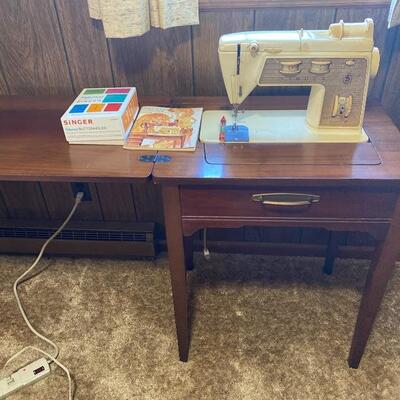 Vintage Singer Golden Touch & Sew Sewing Machine in Cabinet With Cams