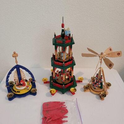 Lot 90: From the Isle of Misfit Toys these CHRISTMAS PYRAMIDS are all Missing Parts but Need a Good Home