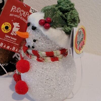 Lot 92: Singing Santa and Light Up Rudolph & Snowman