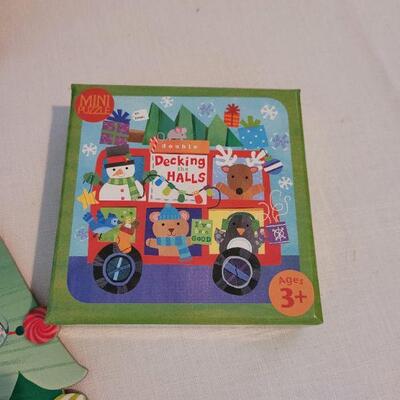 Lot 95: NEW Christmas Gift Lot