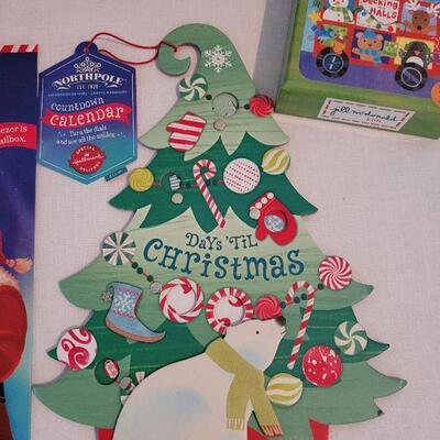 Lot 95: NEW Christmas Gift Lot