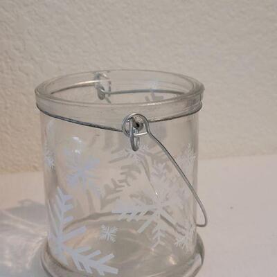 Lot 96: NEW Christmas Crafts and Cheer Lot