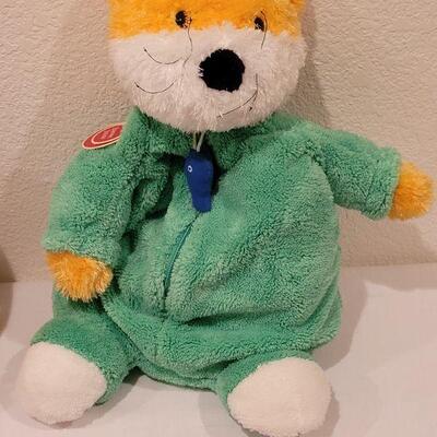 Lot 106: NEW Bear with Blanket, (6) Board Books & Animated Dog