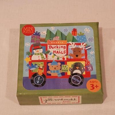 Lot 113: NEW Gift Lot