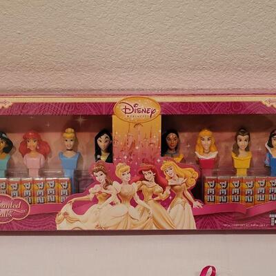 Lot 115: NEW Disney Princess Lot