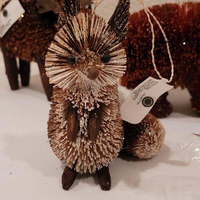Lot 119: NEW Brush Ornaments 
