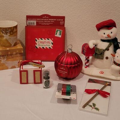 Lot 108: New Holiday Cheer Lot Kitchen and Home