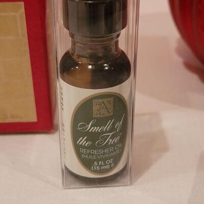 Lot 108: New Holiday Cheer Lot Kitchen and Home