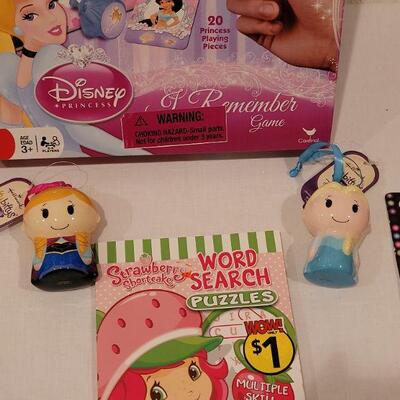 Lot 135: NEW Gift Activities Lot