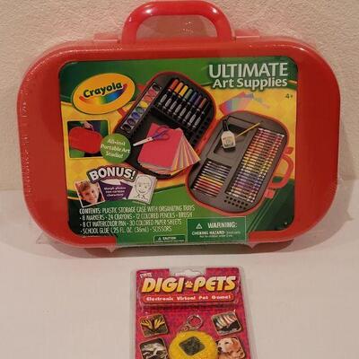 Lot 137: NEW Art Set and Digi Pet