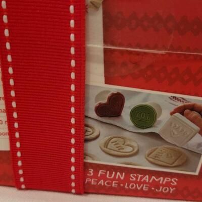 Lot 142: NEW Hallmark Snowman Collapsible Basket,  Candle, (3) Holiday Plates, Macy's Christmas Tree Salt & Pepper, Handpainted...