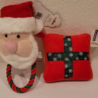 Lot 147: NEW Dog Gifts