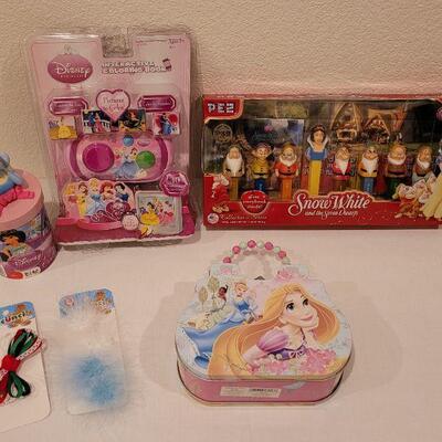 Lot 156: NEW Disney Princess Lot 