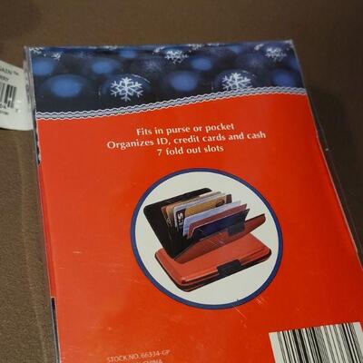 Lot 160: Assorted NEW Christmas Gifts