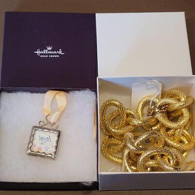 Lot 170: NEW Ribbon Necklace and Bold Chain Necklace & Bracelet Set