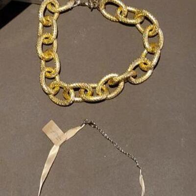 Lot 170: NEW Ribbon Necklace and Bold Chain Necklace & Bracelet Set
