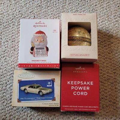 Lot 175: Assorted HALLMARK Christmas Ornaments + New KEEPSAKE POWER CORD