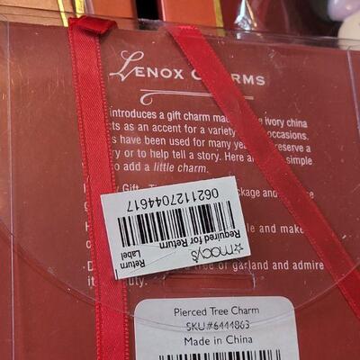 Lot 178: Mickey and Minnie Mouse DISNEY LENOX New Ornaments + HEART AND TREE Charms