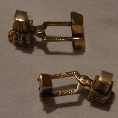 Vintage Oil Derrick Cuff Links (rare) 