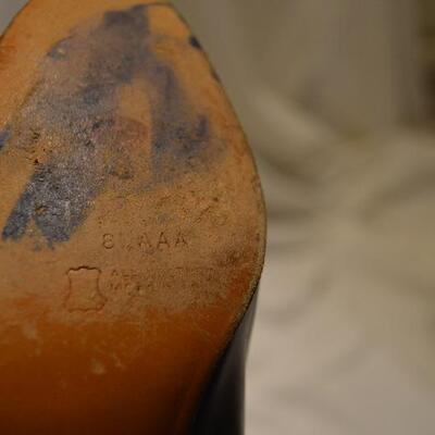 Mid Century Amalfi Italian Women's 8.5 AAA leather heels