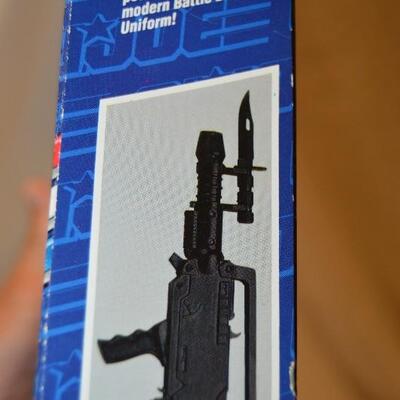 GI Joe Hall Of Fame Duke 12"  Electronic Light and Sound Action Figure