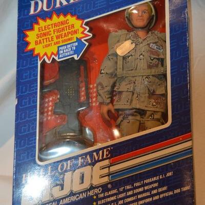 GI Joe Hall Of Fame Duke 12"  Electronic Light and Sound Action Figure