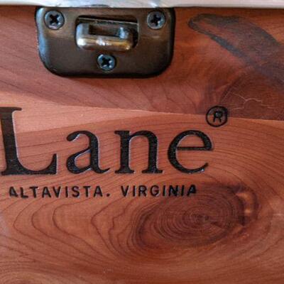 Vintage Lane Altavista VA cedar lined blanket chest-needs cushion seat top (#56)