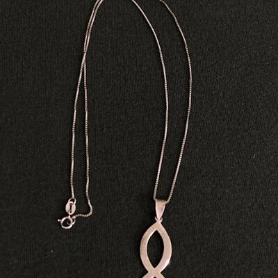 Sterling Silver 925 Ichthus Fish Pendant in a 20â€ Sterling Box Chain