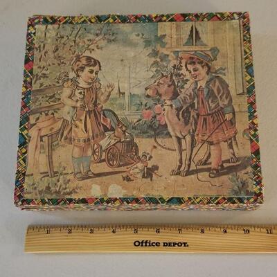 Blocked puzzle set in box