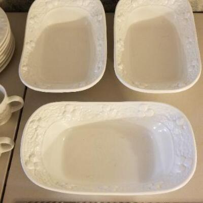 Gibson Dish Set w/CWC Italy serving dishes