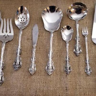 Oneida Heirloom Michelangelo flatware set