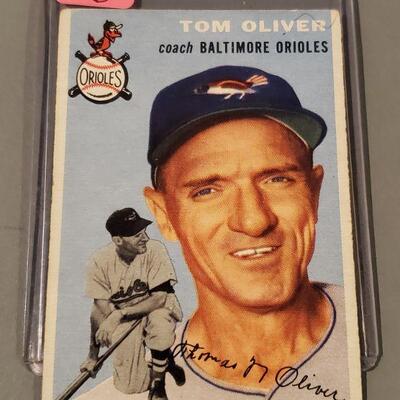 Lot 86: Baltimore Orioles - Tom Oliver Baseball Card