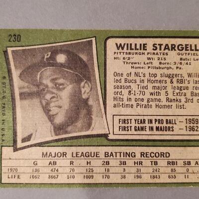 Lot 103: Pirates - Willie Stargell - Baseball Card