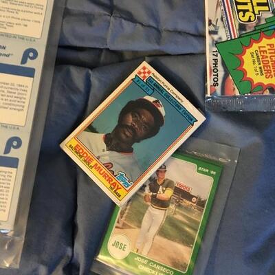 Mixed Vintage 1980s Baseball Card Collection 