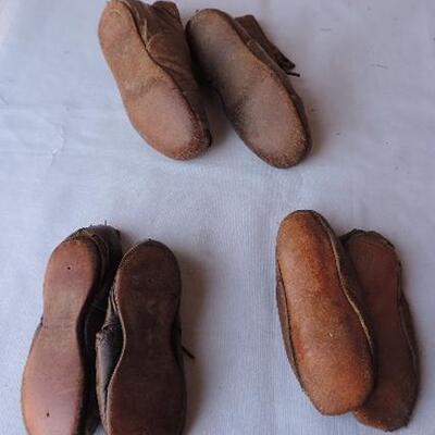 LOT 53  THREE PAIRS OF CHILD'S VINTAGE SHOES