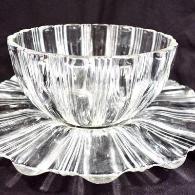 Vintage Art Glass Lily Pad Petal & Rib Punch Bowl Set - Crystal