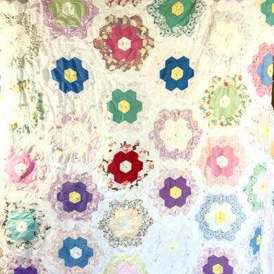Vintage Grandmother's Garden Quilt (Full/Queen)