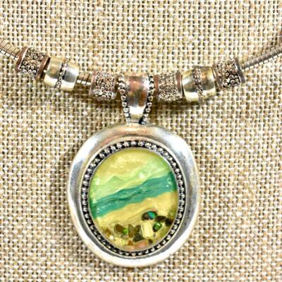 Vintage Jewelry - XC Choker