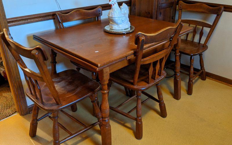 Vintage maple table and chairs new arrivals