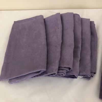 Lot 12 - All Things Purple Decor & Linens