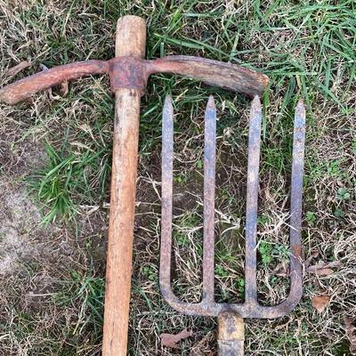 Antique Vintage Tools Pitchfork Pick Digging Bar Sledge